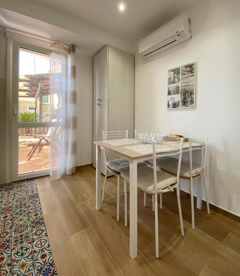 Casa Vacanze Marale คาสเตลโมลา ภายนอก รูปภาพ
