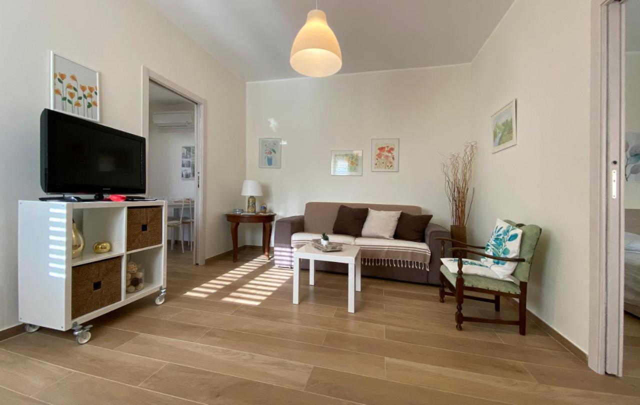 Casa Vacanze Marale คาสเตลโมลา ภายนอก รูปภาพ