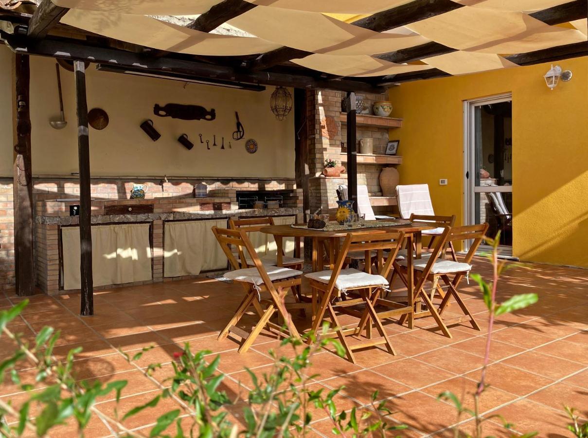 Casa Vacanze Marale คาสเตลโมลา ภายนอก รูปภาพ