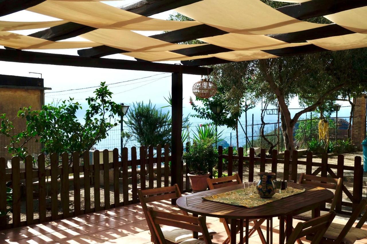 Casa Vacanze Marale คาสเตลโมลา ภายนอก รูปภาพ