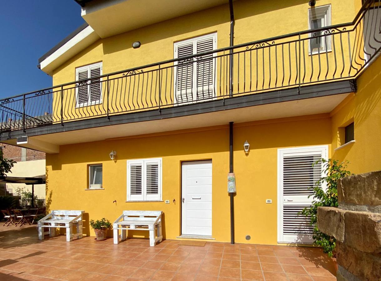 Casa Vacanze Marale คาสเตลโมลา ภายนอก รูปภาพ