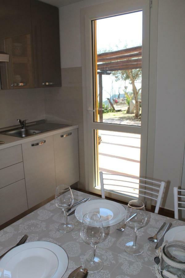 Casa Vacanze Marale คาสเตลโมลา ภายนอก รูปภาพ